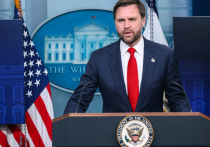 Вице-президент США Джей Ди Вэнс подтвердил в воскресенье, что Белый дом говорит о применении Закона о борьбе с мятежниками, который позволил бы разместить войска на территории США для подавления внутренних беспорядков на фоне судебных разбирательств по поводу этих действий