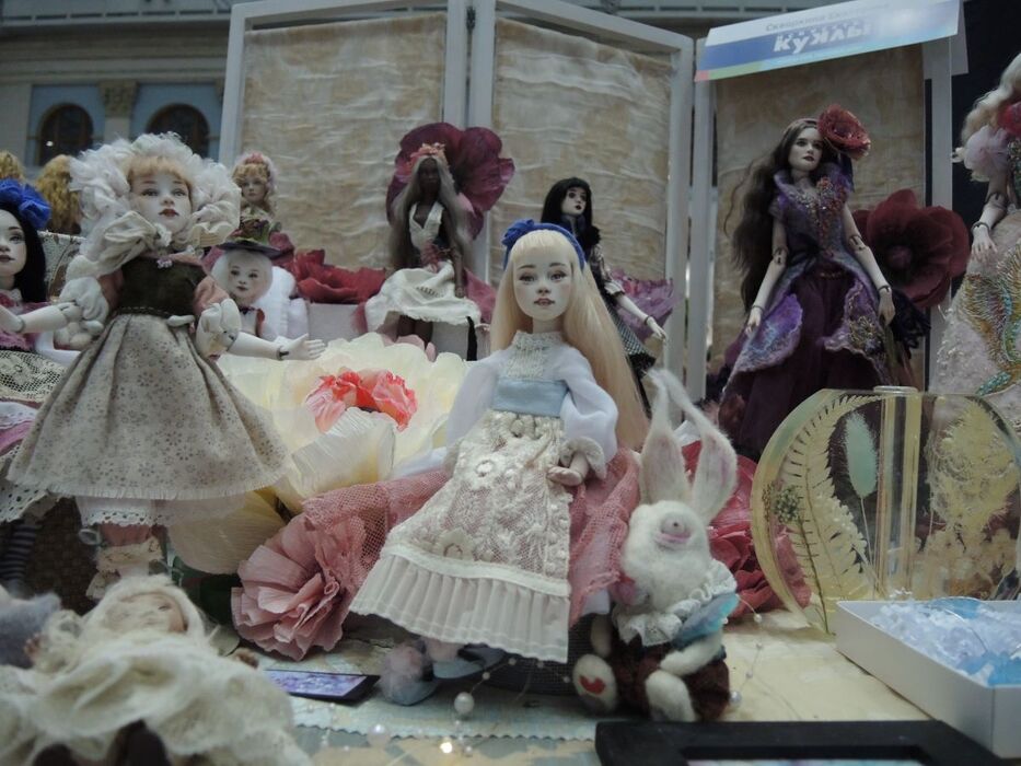 Куклы в традиционных нарядах