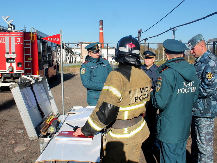 Успешные межведомственные учения по пожарной тактике проведены на базе ИК-4