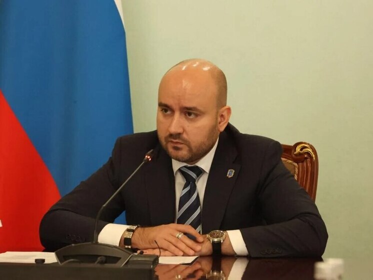 «Пишите мне» и «Уходите сами»: губернатор соседней Самарской области начал реформы с мессенджера и ультиматума чиновникам