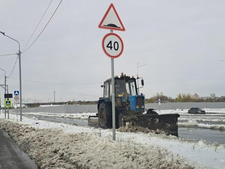 В Омске дорожные службы работают в усиленном режиме