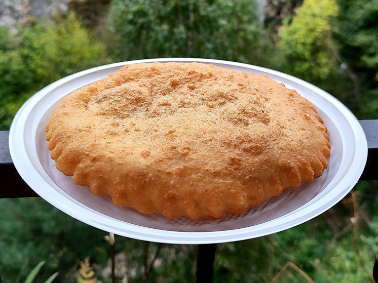 Жительницы КЧР приготовили для бойцов более 4 тысяч хычинов