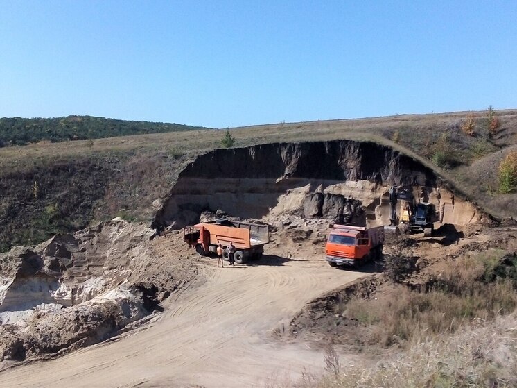 Под Воронежем выявили незаконную добычу песка