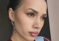 Олимпийская чемпионка по фигурному катанию Алина Загитова опубликовала видео, где представила свои самые красивые и сексуальные образы. 