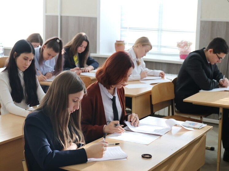 Тамбовские школьники осваивают искусство выборов: началась уникальная олимпиада по избирательному праву