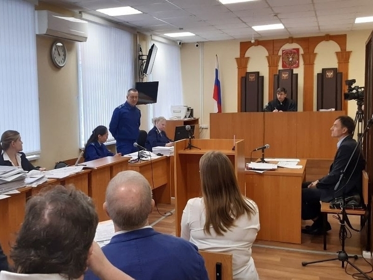 Состоялось первое судебное заседание к экс-главе Плеса о взыскании незаконно полученных доходов