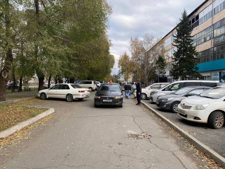 Пожилой абаканец на Mitsubishi Lancer сбил четырехлетнего малыша