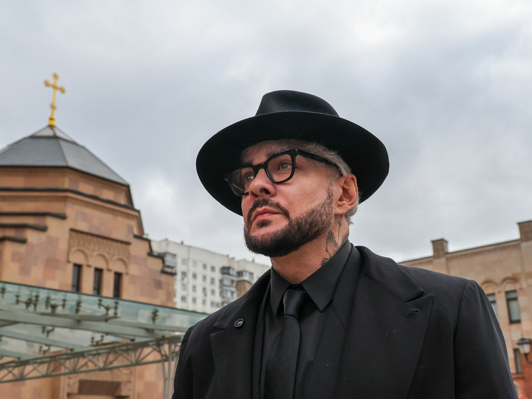 Каменщик Барановский подал встречный иск на певца Киркорова