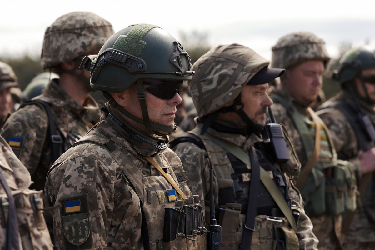 Массовое силовое противостояние гражданских и военкомов в Тернополе длится уже 24 часа