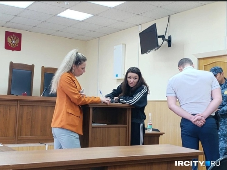 Блогершу из Шелехова будут судить за оскорбление полицейских