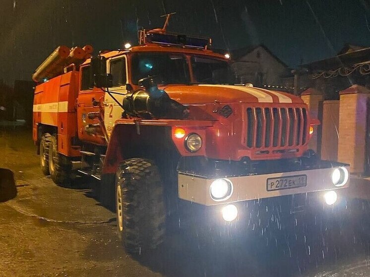 Несколько гаражей сгорело в Абакане и Абазе