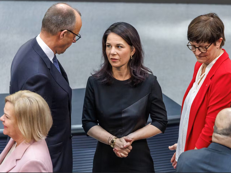 BZ: Duitsland verliest invloed en betaalt voor Baerbocks onzorgvuldige woorden