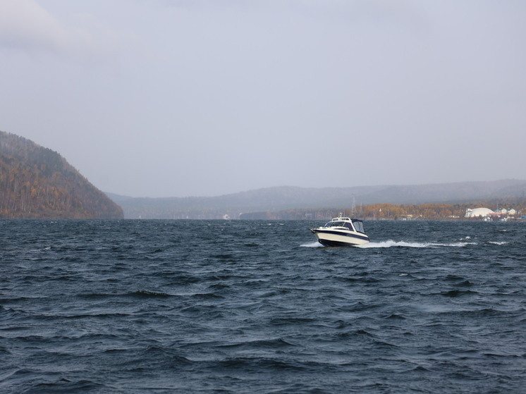А на Байкале случилась трагедия с погибшими на воде