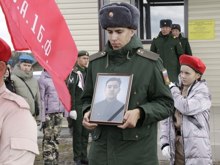 В Бурятии похоронили солдата, погибшего 82 года назад в Калужской области