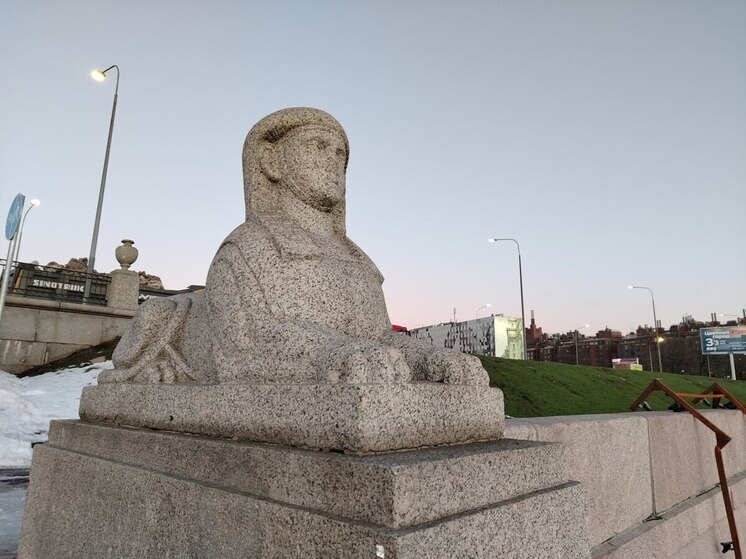 Свердловскую набережную открыли в Петербурге после реконструкции