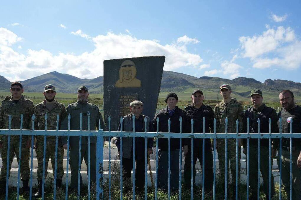 Recupero di un aereo della seconda guerra mondiale in Daghestan: un omaggio ai piloti caduti