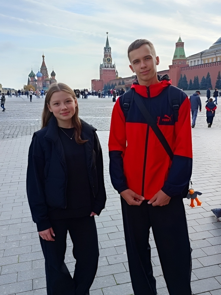Старшеклассники школы Яренска выступают на фестивале «Ворошиловский стрелок 2025»