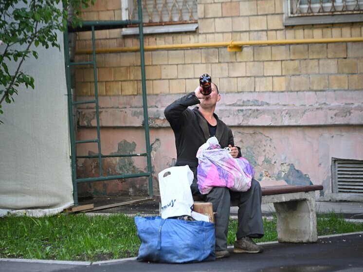 Алкоголь вместо расслабления усиливает тревогу, предупреждают наркологи Подмосковья