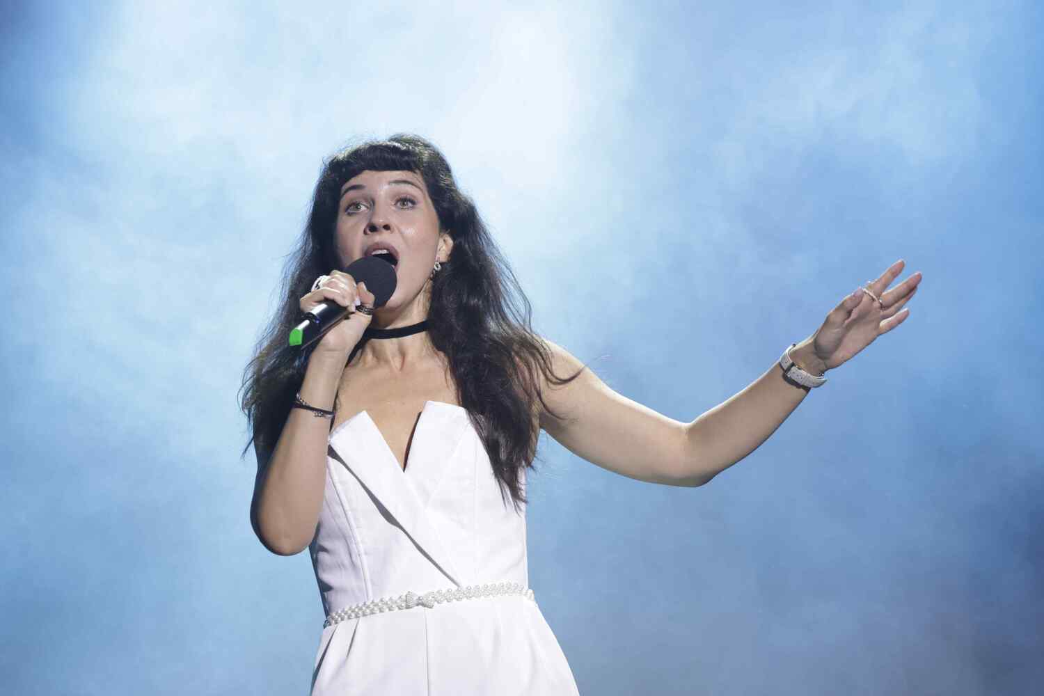 Зрители и участники фестиваля Задворки