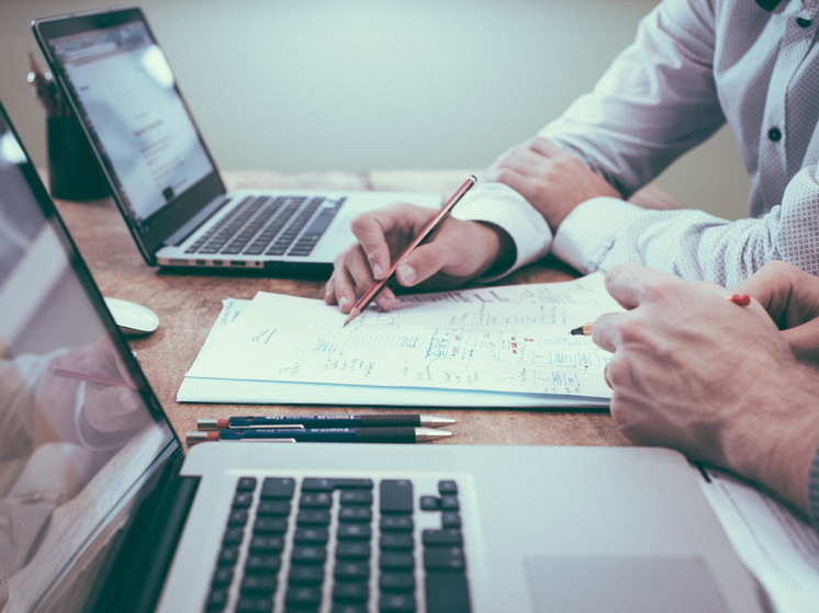 Попасть на рынок госзаказа стало проще: сервис Сбера поможет малому бизнесу выйти на торги