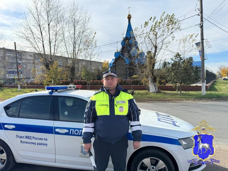 В Самарской области полицейский Алексей Шиянов спас жизнь пассажиру машины