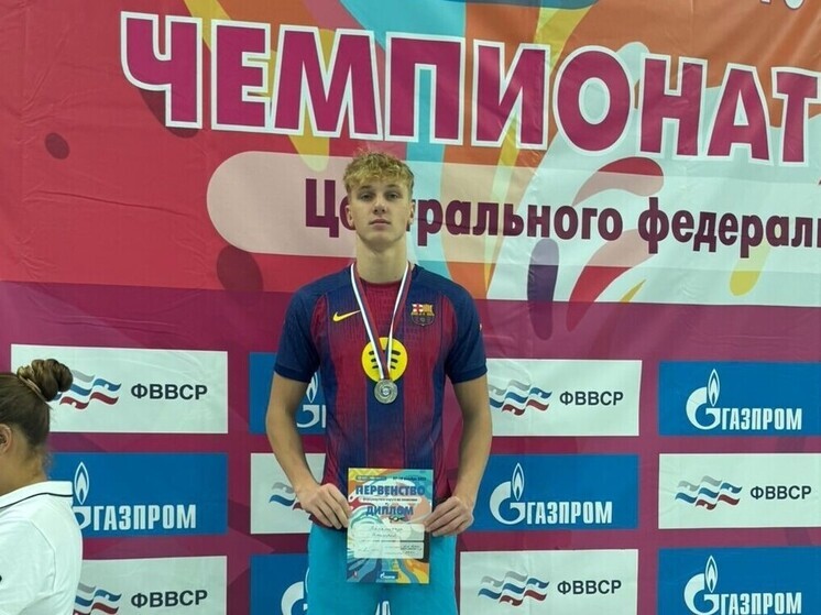 Тамбовский пловец Дмитрий Паламарчук завоевал два серебра и установил рекорды области на турнире ЦФО