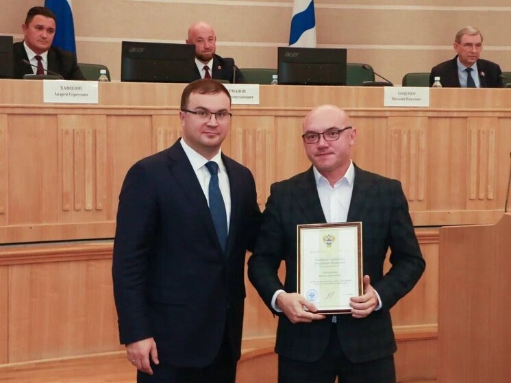 Виталий Хоценко поздравил омских дорожников с профессиональным праздником