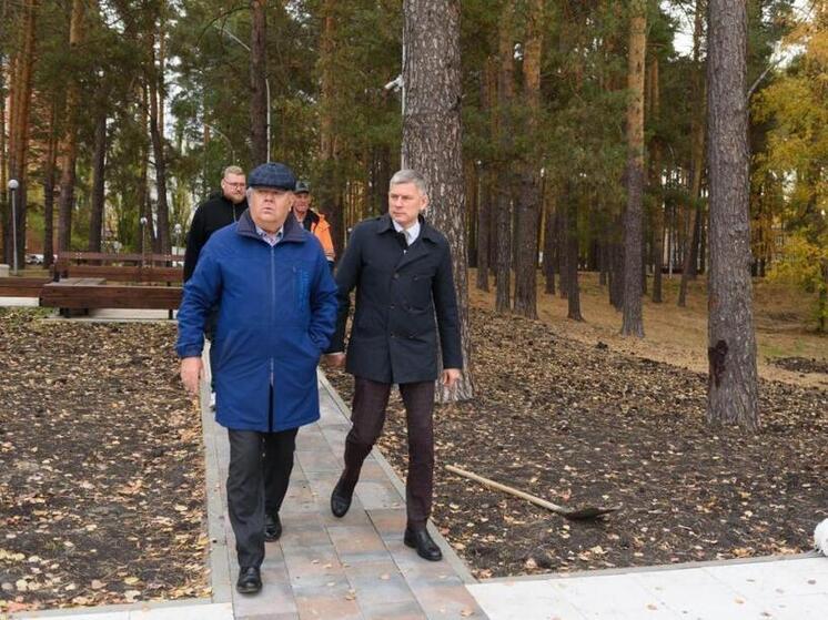В сквере Демакова в Заречном приближается к финалу благоустройство