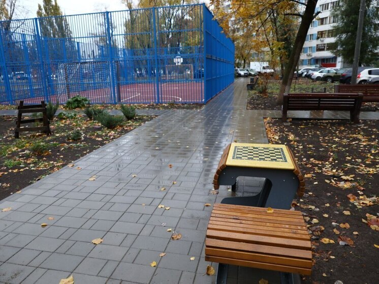 В Самаре благоустроили двор на Московском шоссе