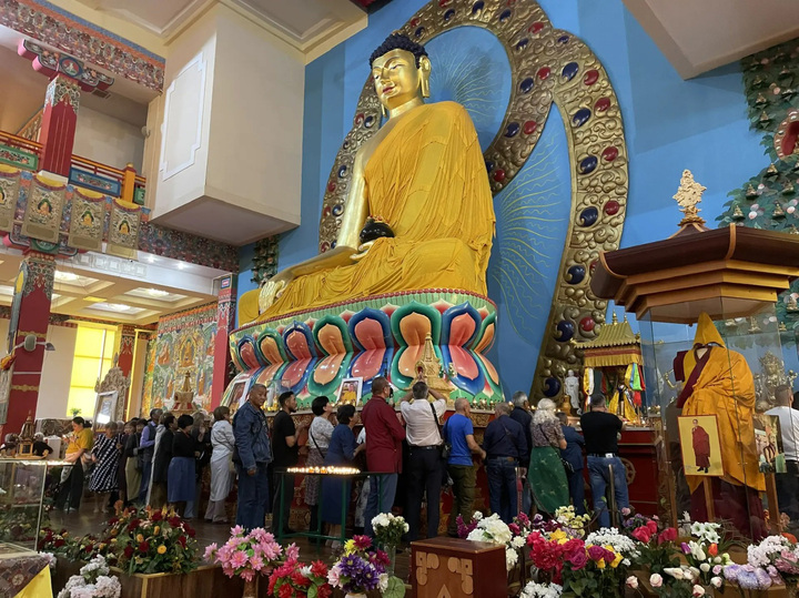 Куда летят «кони ветра»: как живут калмыки, единственный буддийский народ в Европе