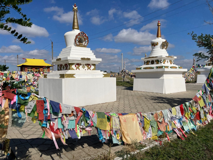 Куда летят «кони ветра»: как живут калмыки, единственный буддийский народ в Европе