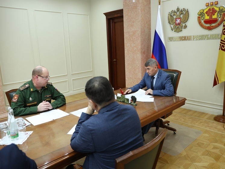 Олег Николаев обсудил с военкомом Чувашии вопросы цифровизации воинского учета