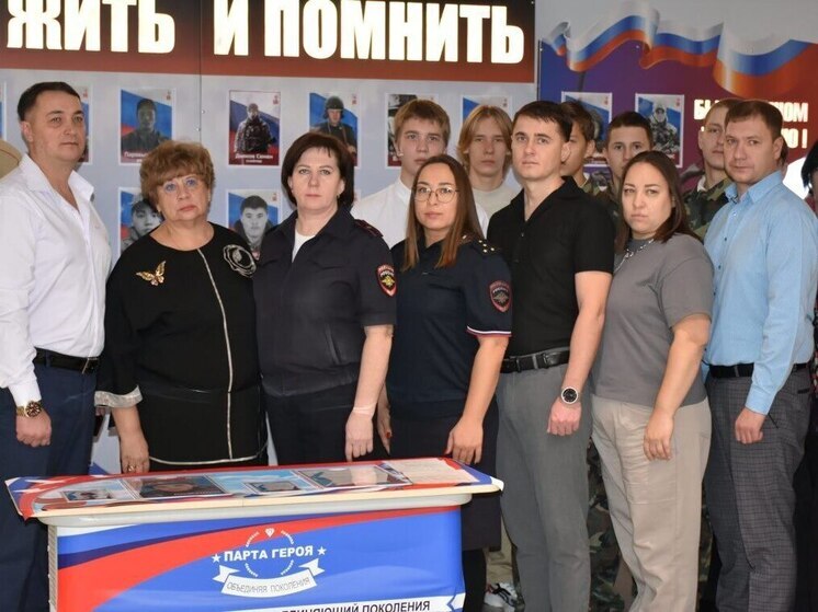 Парту Героя в память о погибшем на СВО выпускнике открыли в школе Тазовского