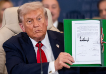 Дональд Трамп заявил, что ХАМАС будет вынужден разоружиться после того, как вокруг статуса палестинской исламистской группировки возникли вопросы после подписания мирного соглашения, призванного положить конец войне в Газе