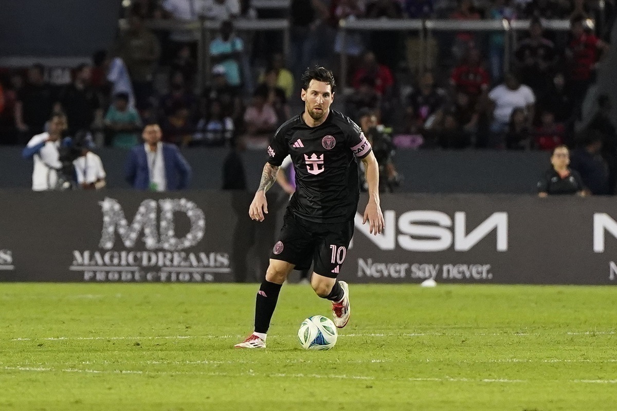 Лионель Месси побил мировой рекорд по голевым передачам в матчах за сборные