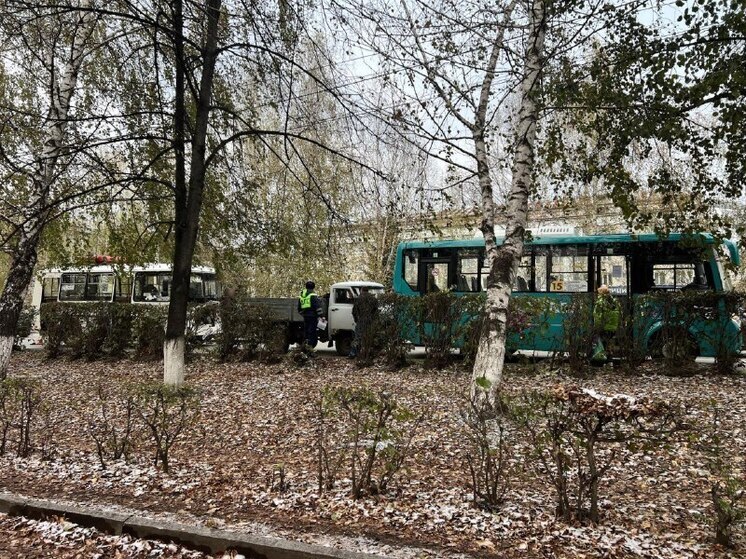 В Горно-Алтайске произошло массовое ДТП с участием двух пассажирских автобусов