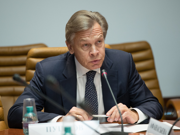 Российский сенатор предрек десятилетия борьбы США и Китая