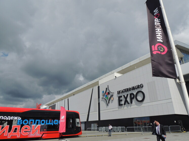 Уральские предприятия увеличили экспорт трамваев и летательных аппаратов