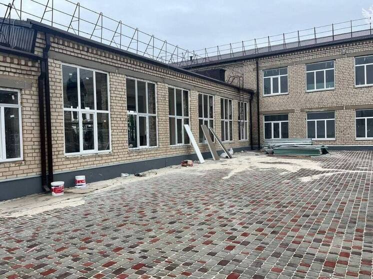 Адыгея продолжает обустройство Вольновской школы в Херсонской области