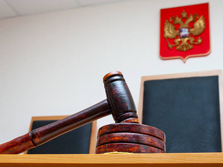 Жительница Югры взыскала 200 тысяч рублей с МВД за ошибку в загранпаспорте