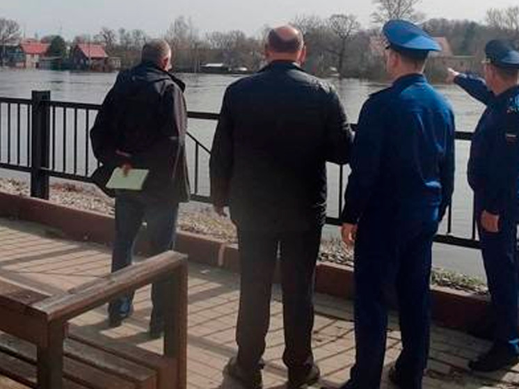   Прокуратура добивается защиты от затопления поселка Радица-Крыловка в период весеннего паводка
