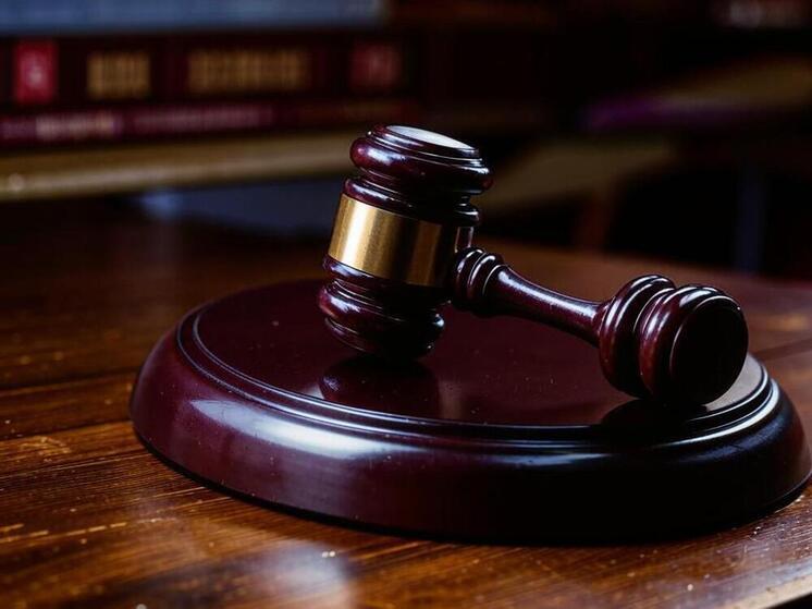 Экс-чиновника администрации Каспийска будут судить по делу о мошенничестве