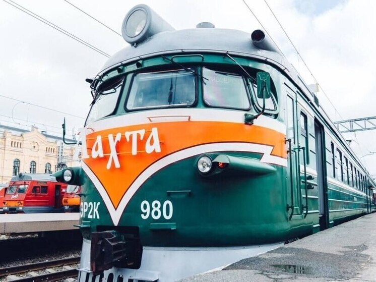 Ретропоезд «Лахта» поедет от Петербурга до Гатчины 18 октября