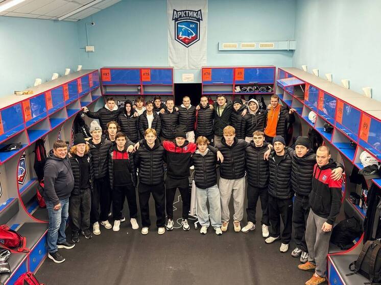 ХК «Арктика» проведет шесть игр в гостях у петербургских команд