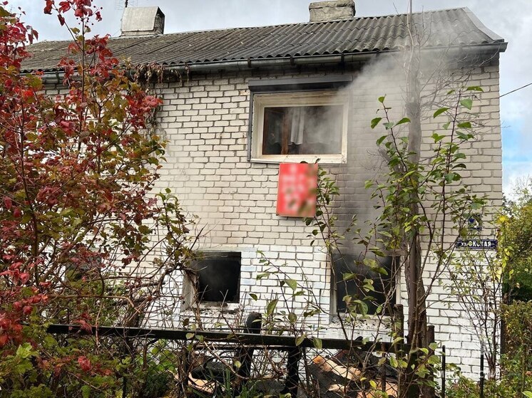 Калининградские спасатели потушили пожар на Окской улице