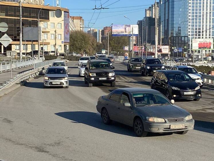 Движение по путепроводу на Фрунзе и Ипподромской в Новосибирске открыто полностью