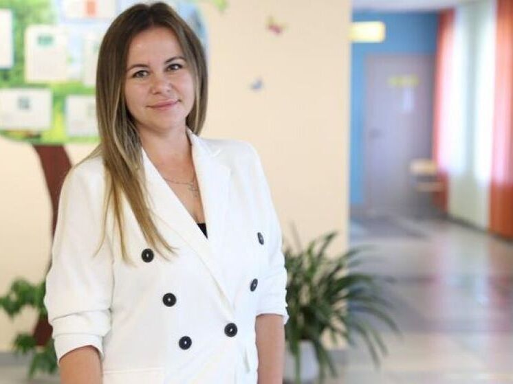 Анастасия Тивякова работает в селе Большие Липяги Вейделевского района
Педагог Анастасия Тивякова начала искать вакансии в Вейделевском районе после того, как туда перевели по работе ее супруга