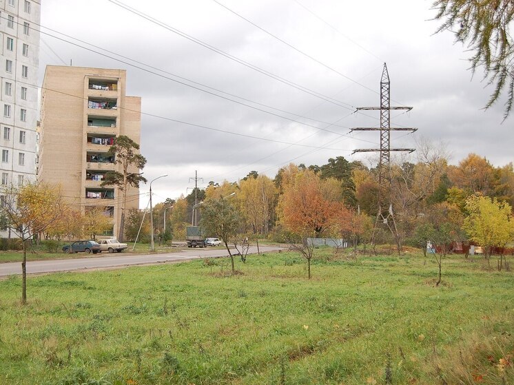 Жители Балашихи жалуются на свалку и беспорядок в сквере на 40 лет Победы