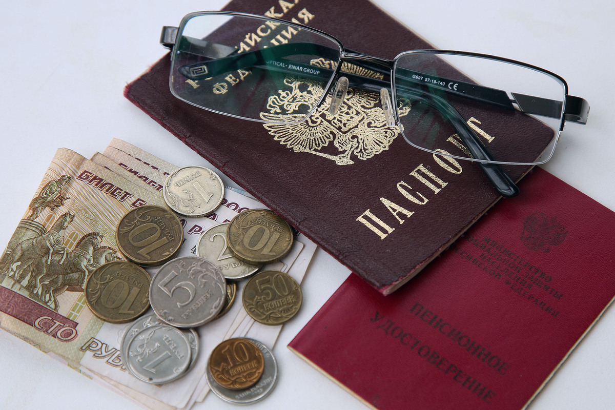 Пенсионеров-должников оставят без прожиточного минимума