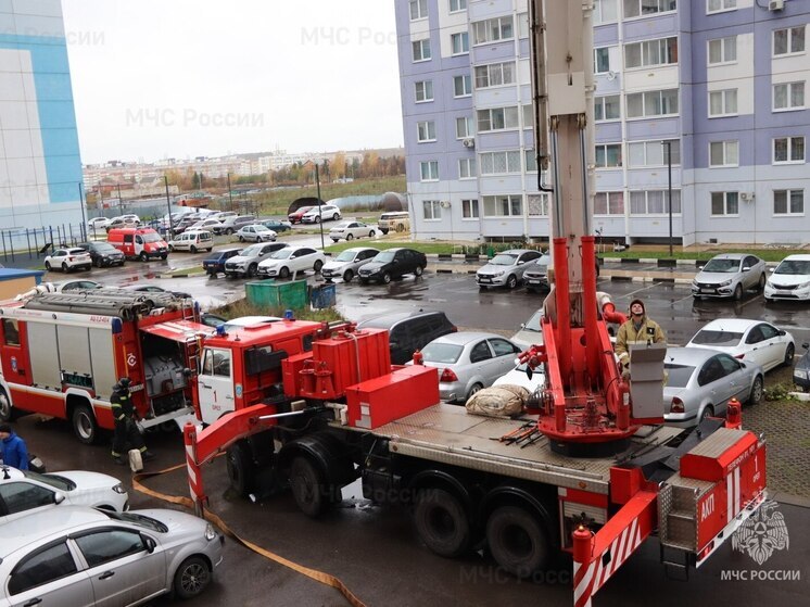 В Орле пожарные провели учения в 22-этажном доме
